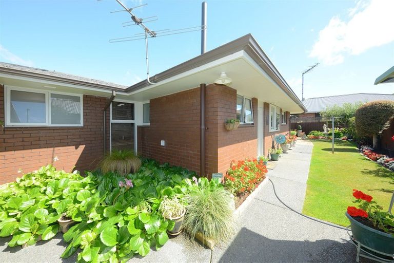 Photo of property in 4 Strathean Avenue, Avonhead, Christchurch, 8042