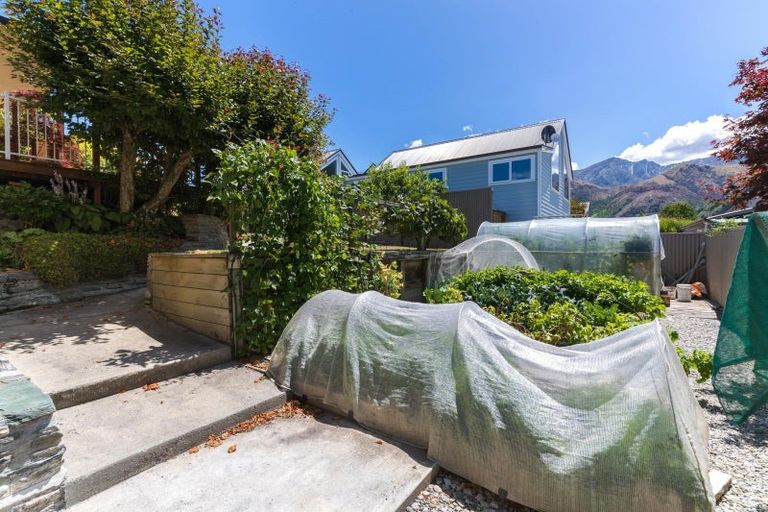 Photo of property in 35 Devon Street, Arrowtown, 9302