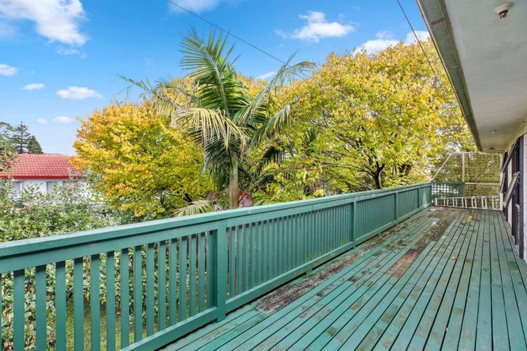 Photo of property in 25 Borich Road, Sunnyvale, Auckland, 0612