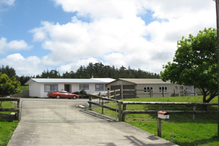 Photo of property in 3 Steed Road, Waitakere, Auckland, 0816