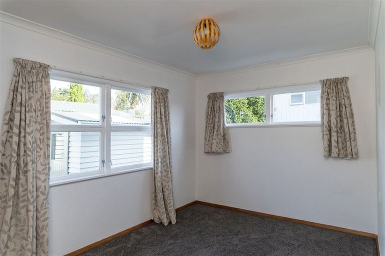 Photo of property in 18 The Avenue, Levin, 5510