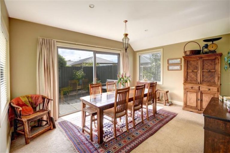 Photo of property in 12 Kura Place, Mosgiel, 9024