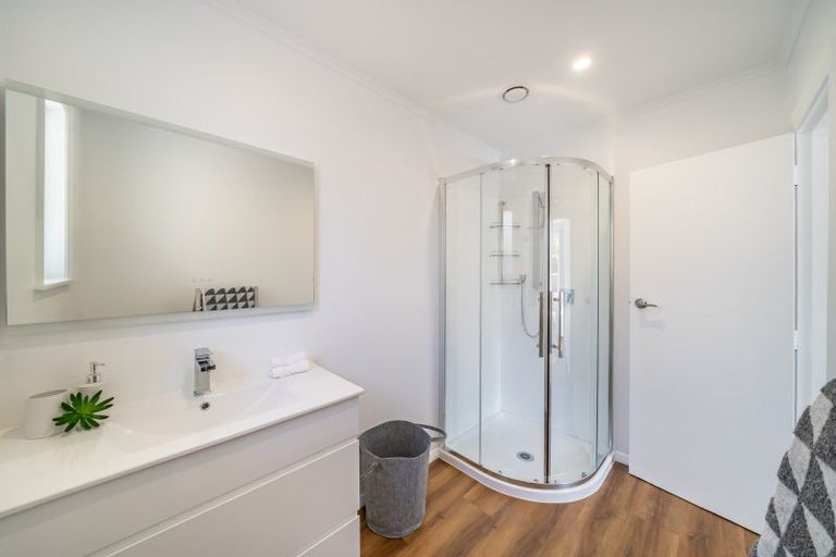 Photo of property in 1/14 Holdsworth Avenue, Trentham, Upper Hutt, 5018