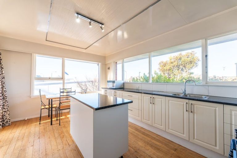 Photo of property in 5 Hobbs Street, Waimataitai, Timaru, 7910