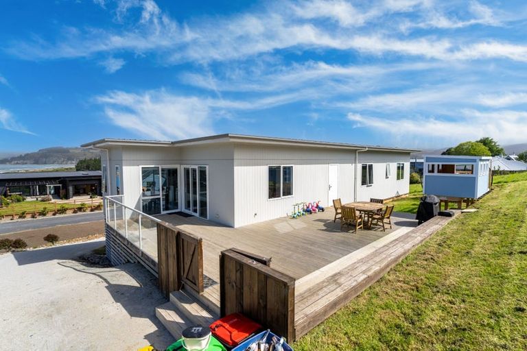 Photo of property in 5 Okahau Terrace, Warrington, 9471