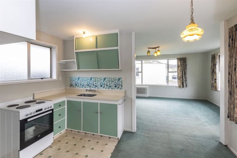 Photo of property in 2/1046 Colombo Street, St Albans, Christchurch, 8014