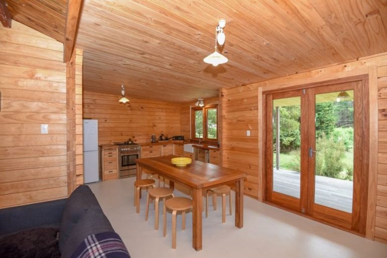 Photo of property in 578 Le Bons Bay Road, Le Bons Bay, Akaroa, 7583
