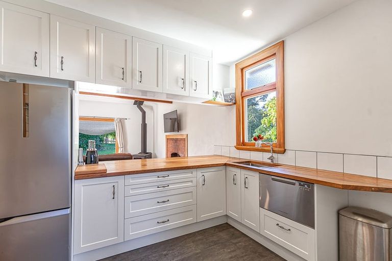 Photo of property in 1541 Dovedale Road, Thorpe, Wakefield, 7096