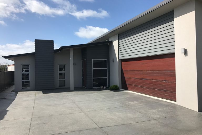 Photo of property in 83 Cambridge Road, Te Awamutu, 3800
