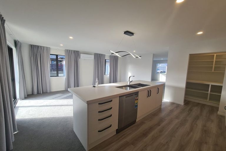 Photo of property in 9 Thomas Ellis Lane, Halswell, Christchurch, 8025