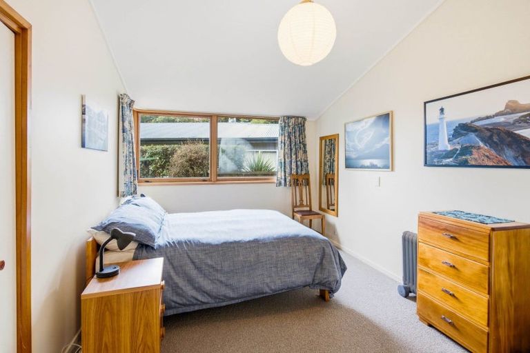 Photo of property in 52 Irvine Road, The Cove, Dunedin, 9077
