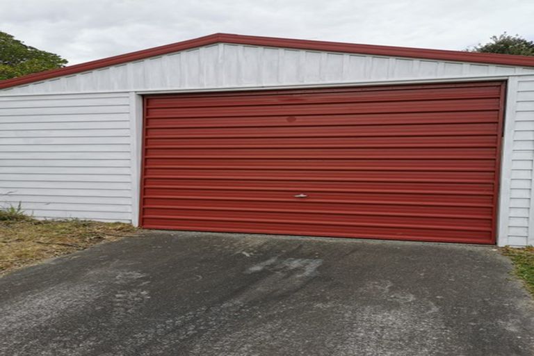 Photo of property in 14 Awatea Street, Ranui, Porirua, 5024