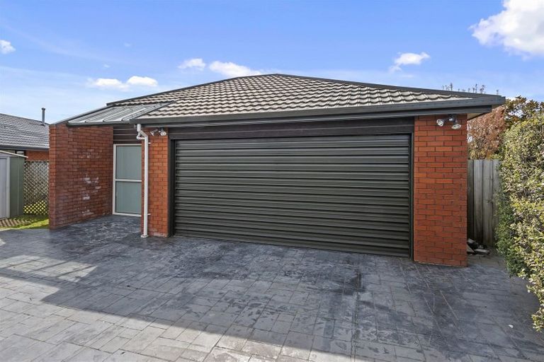 Photo of property in 2/24 Sea Eagles Place, North New Brighton, Christchurch, 8083