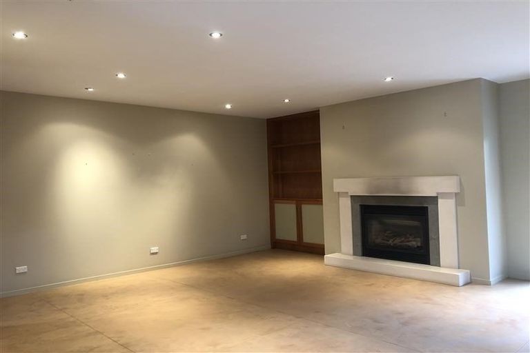 Photo of property in 14 Daldys Bush Lane, Bayview, Auckland, 0629