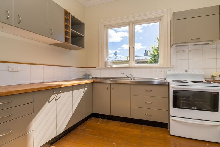 Photo of property in 14 Bridge Street, Clyde Hill, Dunedin, 9011