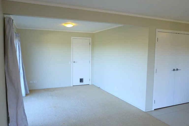 Photo of property in 9 Exploration Way, Whitby, Porirua, 5024