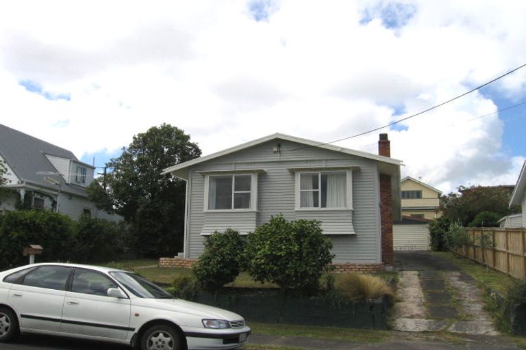 Photo of property in 47 Palmerston Road, Birkenhead, Auckland, 0626