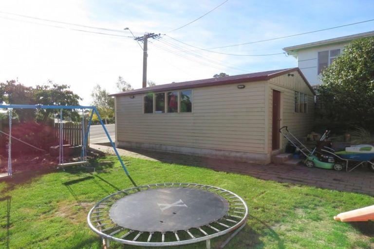 Photo of property in 24 Arthur Street, Holmes Hill, Oamaru, 9401