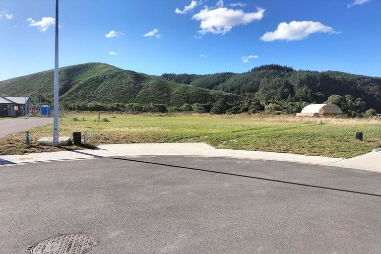 Photo of property in 17 William Dale Place, Wakefield, 7025