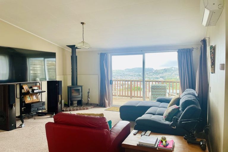 Photo of property in 6 Kekerenga Street, Strathmore Park, Wellington, 6022