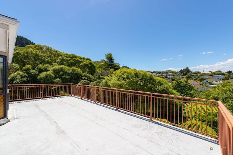 Photo of property in 11a Hillary Street, Tawa, Wellington, 5028