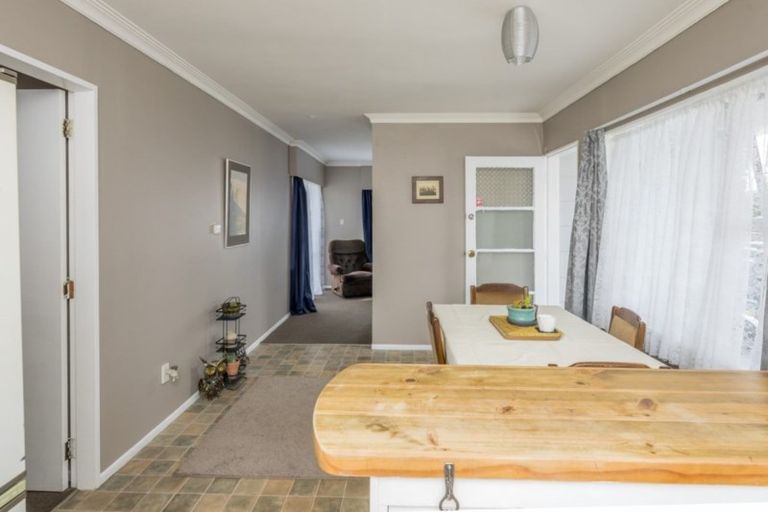 Photo of property in 16 Heather Street, Levin, 5510