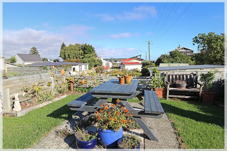 Photo of property in 116 Seabury Avenue, Foxton Beach, Foxton, 4815