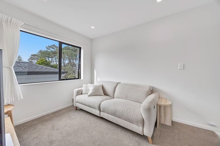 Photo of property in 13d Morton Avenue, Forrest Hill, Auckland, 0620