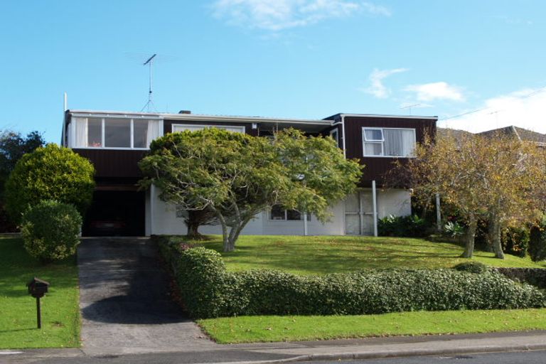 Photo of property in 74 Churchill Road, Cockle Bay, Auckland, 2014