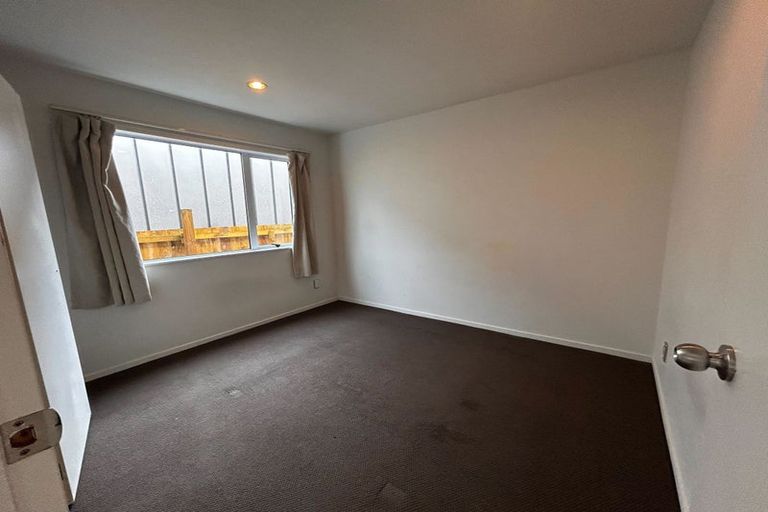 Photo of property in 265 Te Atatu Road, Te Atatu South, Auckland, 0610