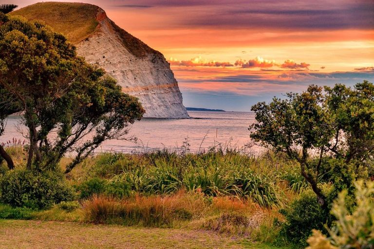 Photo of property in 9 Moana Drive, Mahia, 4198