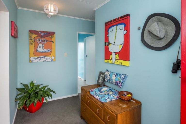 Photo of property in 62 Toi Street, Otaki Beach, Otaki, 5512