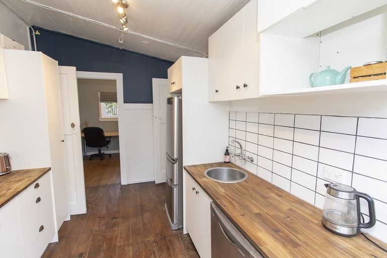 Photo of property in 21 Falcon Street, New Brighton, Christchurch, 8061