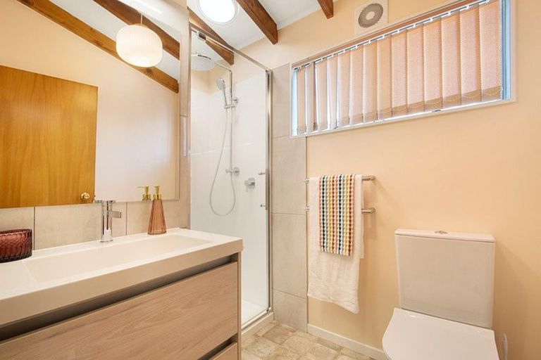 Photo of property in 3/73 Vintage Drive, Henderson, Auckland, 0612