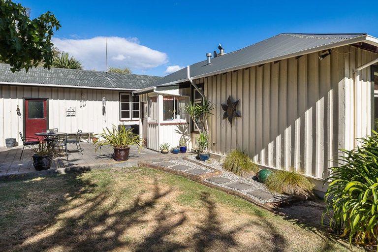 Photo of property in 947 Allanton-waihola Road, Allanton, Mosgiel, 9092