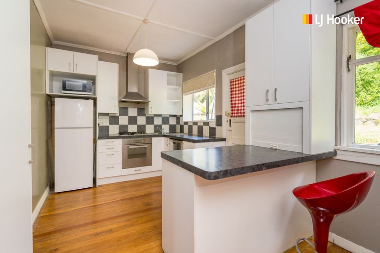 Photo of property in 56 Glen Road, Mornington, Dunedin, 9011
