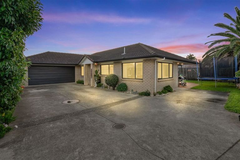 Photo of property in 30a Grove Road, Papakura, 2110