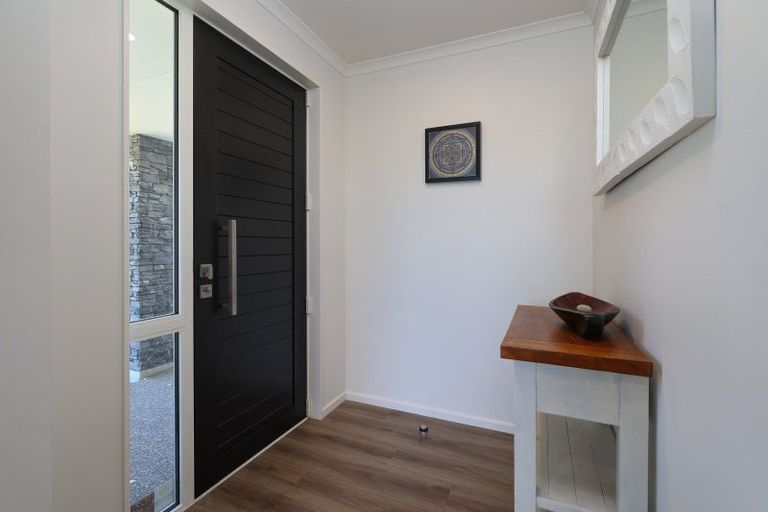 Photo of property in 2 Les Wakefield Road, Mapua, 7005