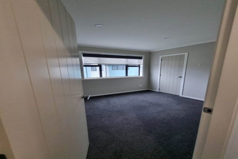 Photo of property in 6d Te Whiti Grove, Waterloo, Lower Hutt, 5011