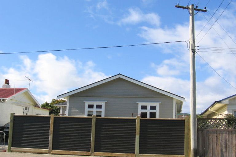 Photo of property in 42 William Street, Petone, Lower Hutt, 5012