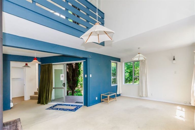 Photo of property in 72 Glen Road, Raumati South, Paraparaumu, 5032