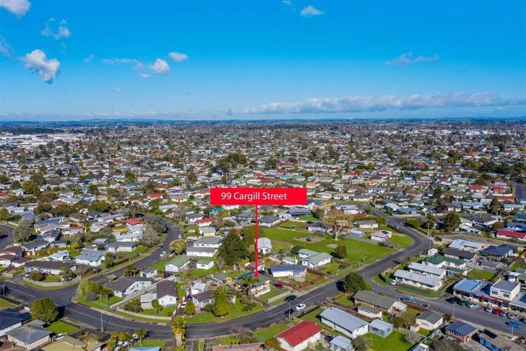 Photo of property in 99 Cargill Street, Papakura, 2110