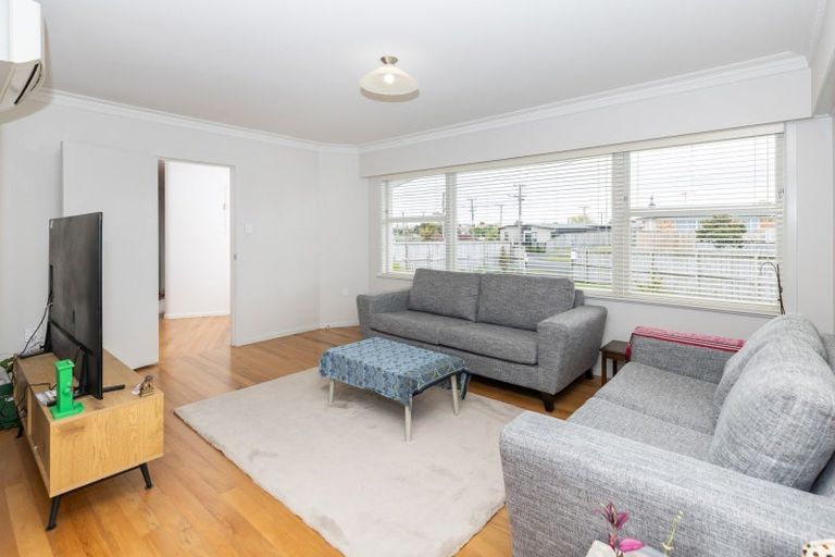 Photo of property in 2 Mears Road, St Andrews, Hamilton, 3200