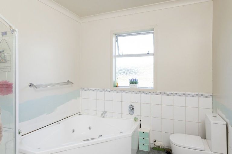 Photo of property in 4127 Tiniroto Road, Tiniroto, 4078