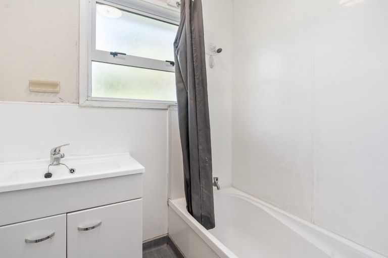 Photo of property in 15 Clotworthy Crescent, Onerahi, Whangarei, 0110