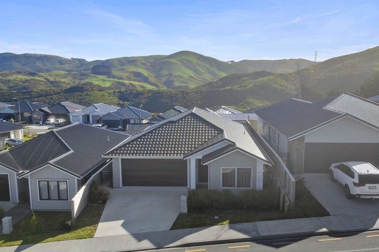 Photo of property in 157 Waipounamu Drive, Kelson, Lower Hutt, 5010