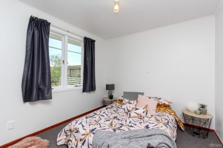 Photo of property in 105 Domett Street, Waitara, 4320