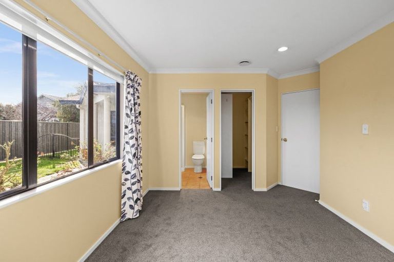 Photo of property in 417 Southland Place, Raureka, Hastings, 4120