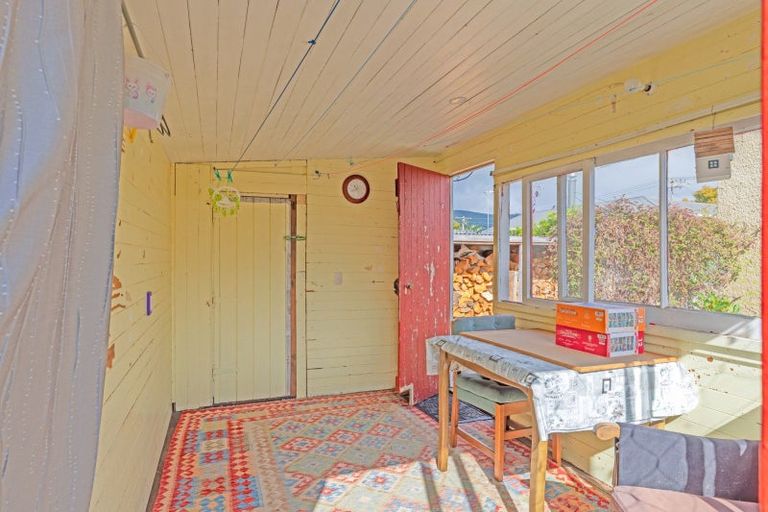 Photo of property in 45 Opie Street, Waimate, 7924