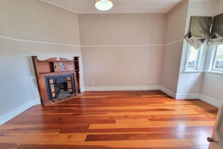 Photo of property in 17 Verbena Road, Birkdale, Auckland, 0626